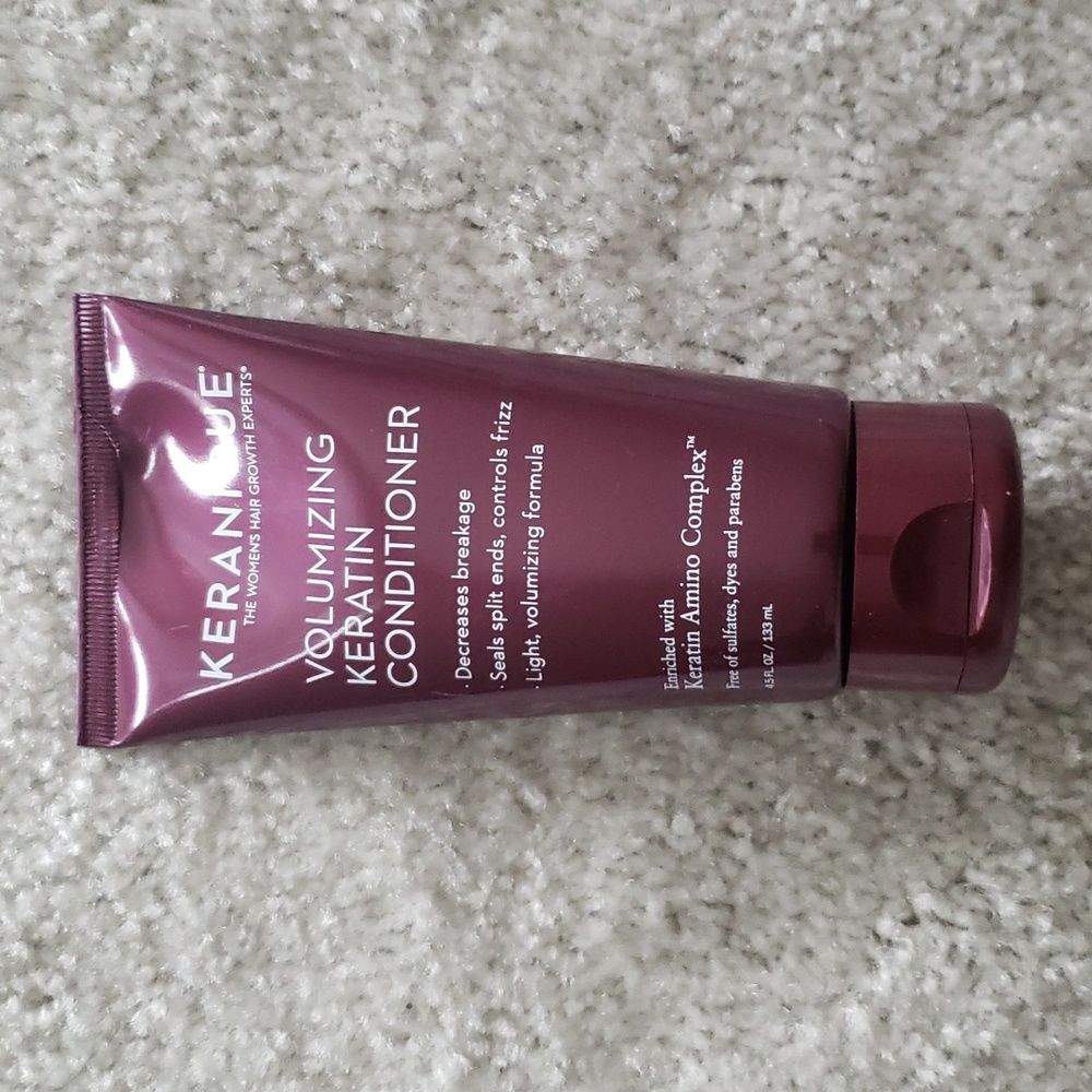 NEW WITH SEAL KERANIQUE VOLUMIZING CONDITIONER
